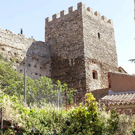 Castillo De De Moncayo 컨트리하우스 *