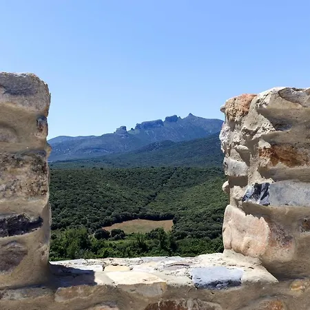 Castillo De De Moncayo *