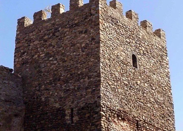 Castillo De De Moncayo * Añón